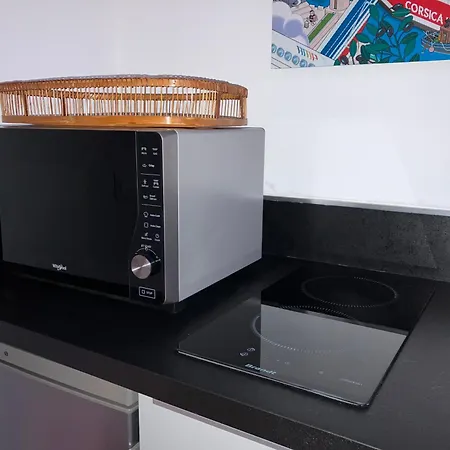 De Vauban, Au Pied De Notre Dame De La Garde - T3 Climatise Appartement Marseilles